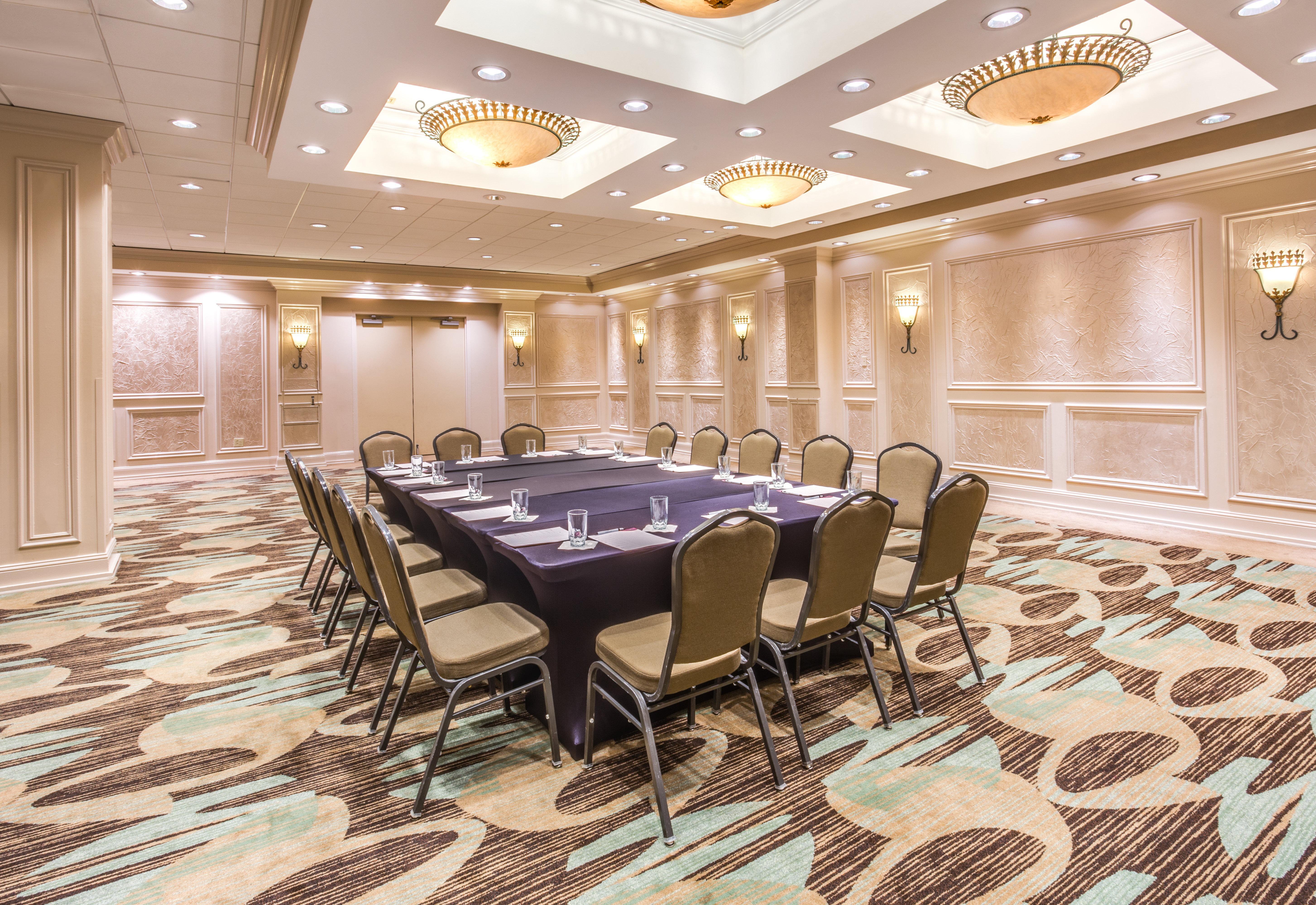 Crowne Plaza Executive Center Baton Rouge By Ihg Otel Dış mekan fotoğraf